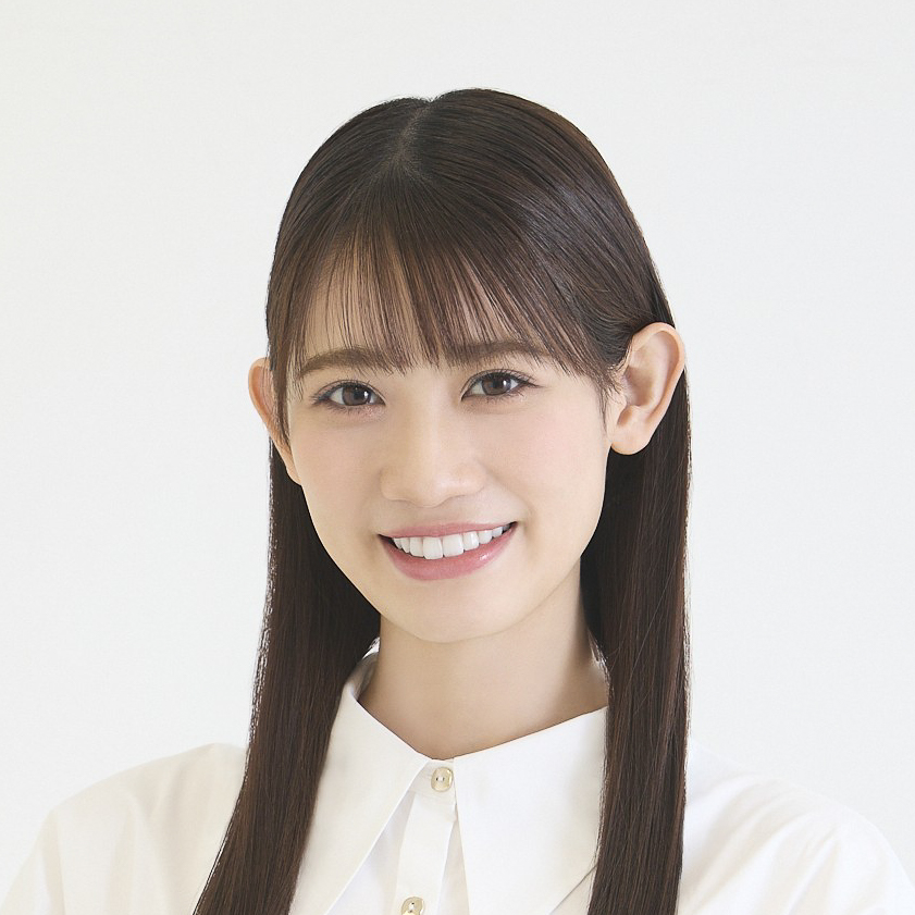 秋本帆華