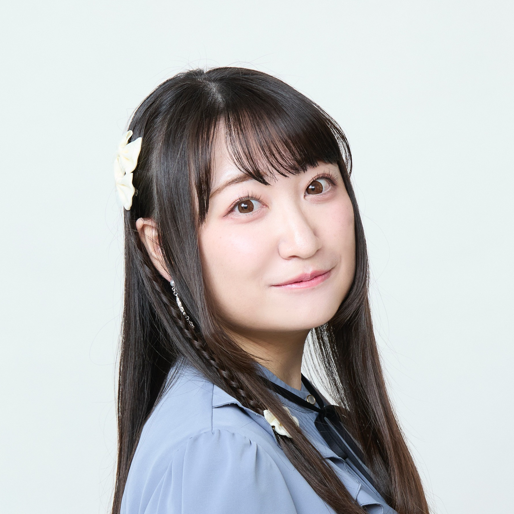 高尾奏音